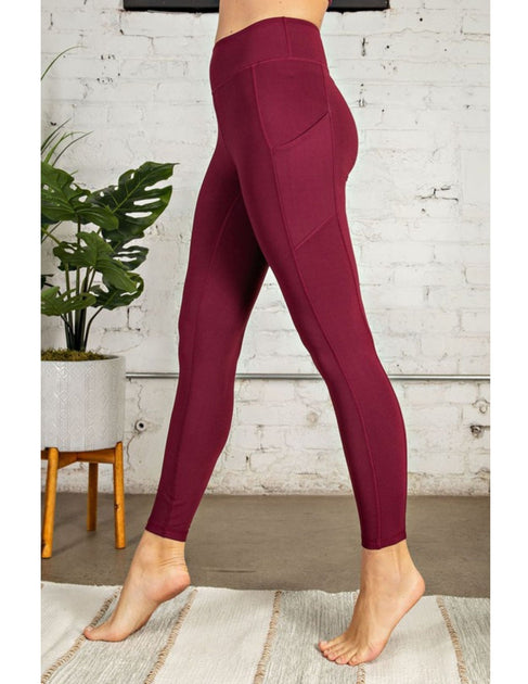 Curvy Side Pocket Leggings in Burgundy (1XL-3XL) – Spotted Sparrow Boutique